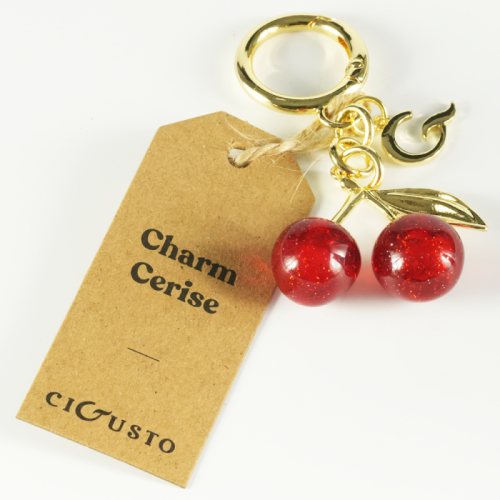 Découvrez la collection de Charms de chez CIGUSTO  | Cigusto | Cigarette electronique, Eliquide
