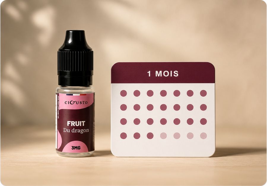 Un flacon d'e-liquide Cigusto 10 ml posé à côté d'un calendrier mensuel.